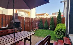 Flh - Garden Grill Escape